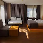 إندليس سويتس تقسيم فندق 3*