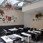 فندق إندليس سويتس تقسيم
