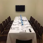 فندق إندليس سويتس تقسيم 3*