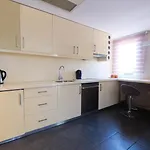 فندق إندليس سويتس تقسيم