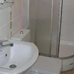 فندق إندليس سويتس تقسيم 3*
